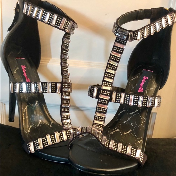 🌟🌟BETSYVILLE NWOT BEDAZZLED PUMPS 💫 - Picture 3 of 6